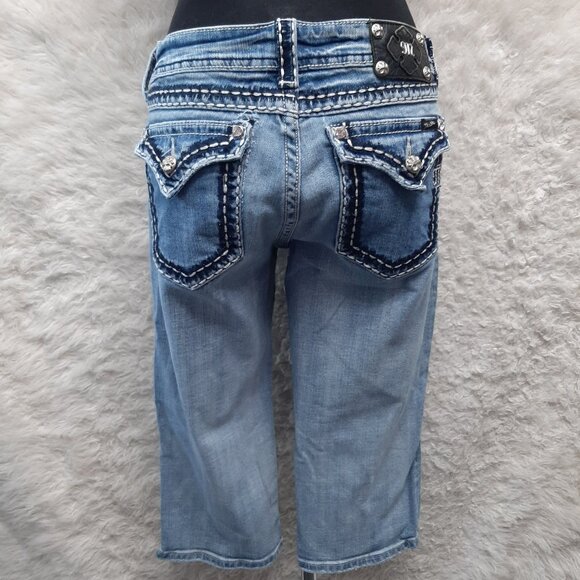 Miss Me Women's Blue Low Rise Thick Stitch Flap Pockets Cropped Denim Jeans - Picture 1 of 11